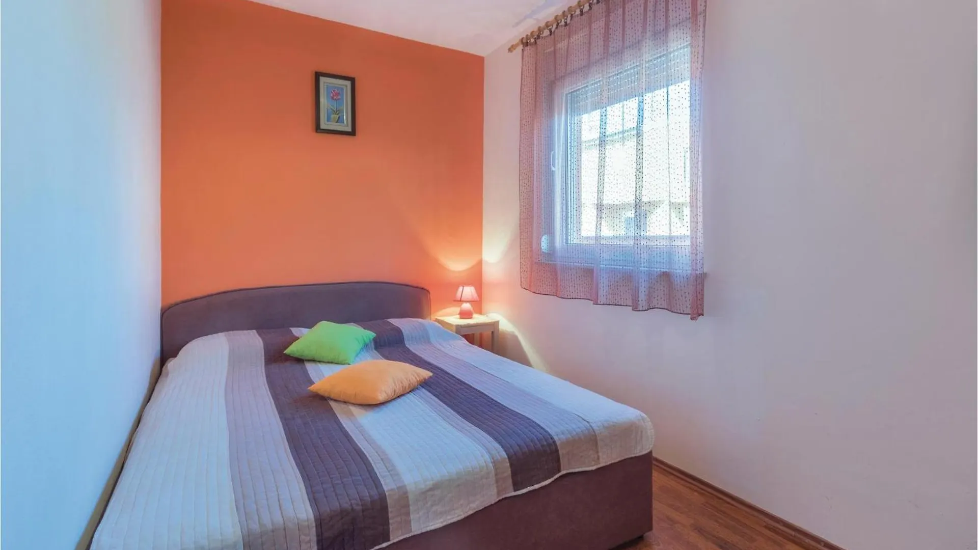2 Bedroom Amazing Home In Betiga Barbariga